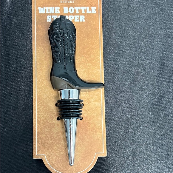 Wild Eye Designs | Black Cowboy Boot Wine Bottle Stopper 🍷 - Picture 6 of 8